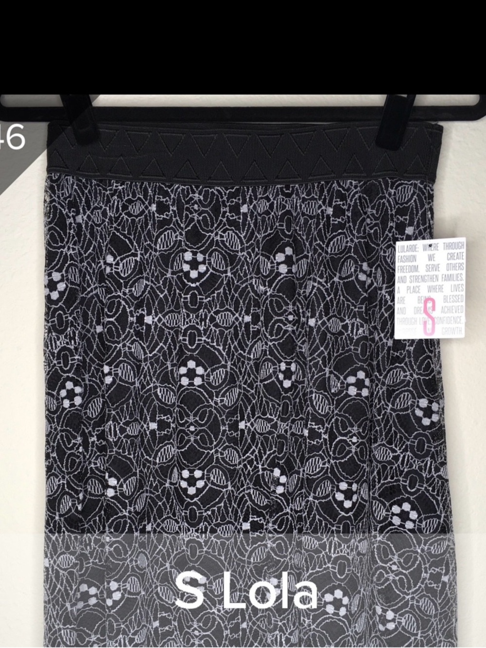 LuLaRoe Black and White Floral Lace-Pattern Lola Skirt size S